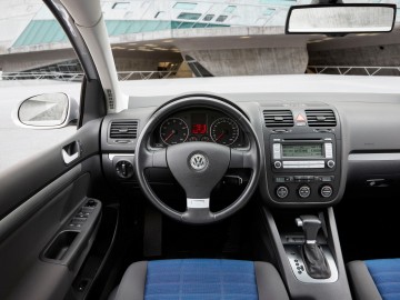 Odliczanie do premiery nowego VW Golfa - Golfy V, VI i VII
